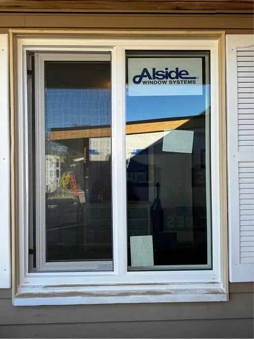 DaBella ha instalado nuevas ventanas de vinilo de sustitución en una vivienda de Wenathcee, en el estado de Washington.