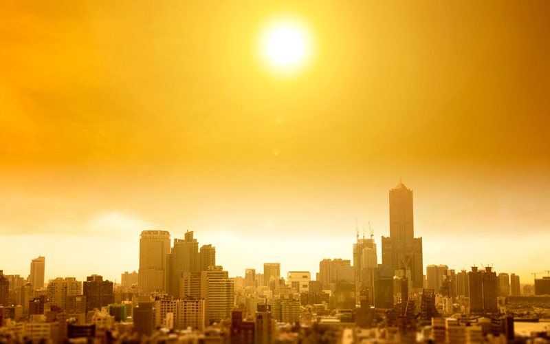 Ciudad afectada por el efecto isla de calor urbano